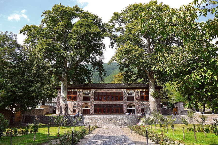 Azerbajdgan-Sheki.jpg